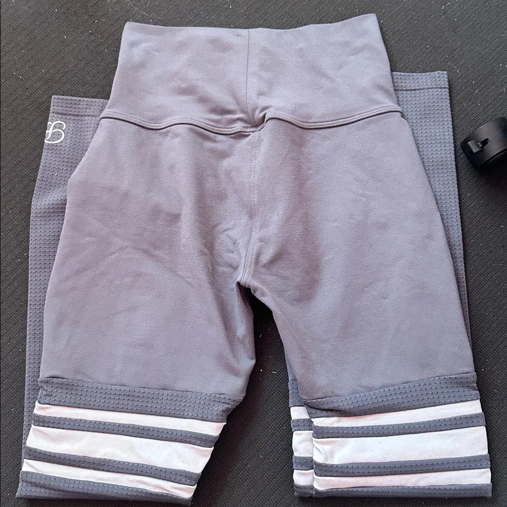 Bombshell Sportswear Thigh-High - Grey/White - Picture 3 of 4